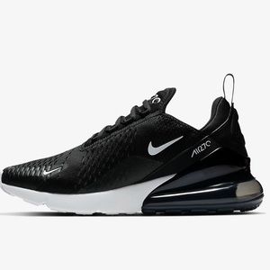 Nike 270’s